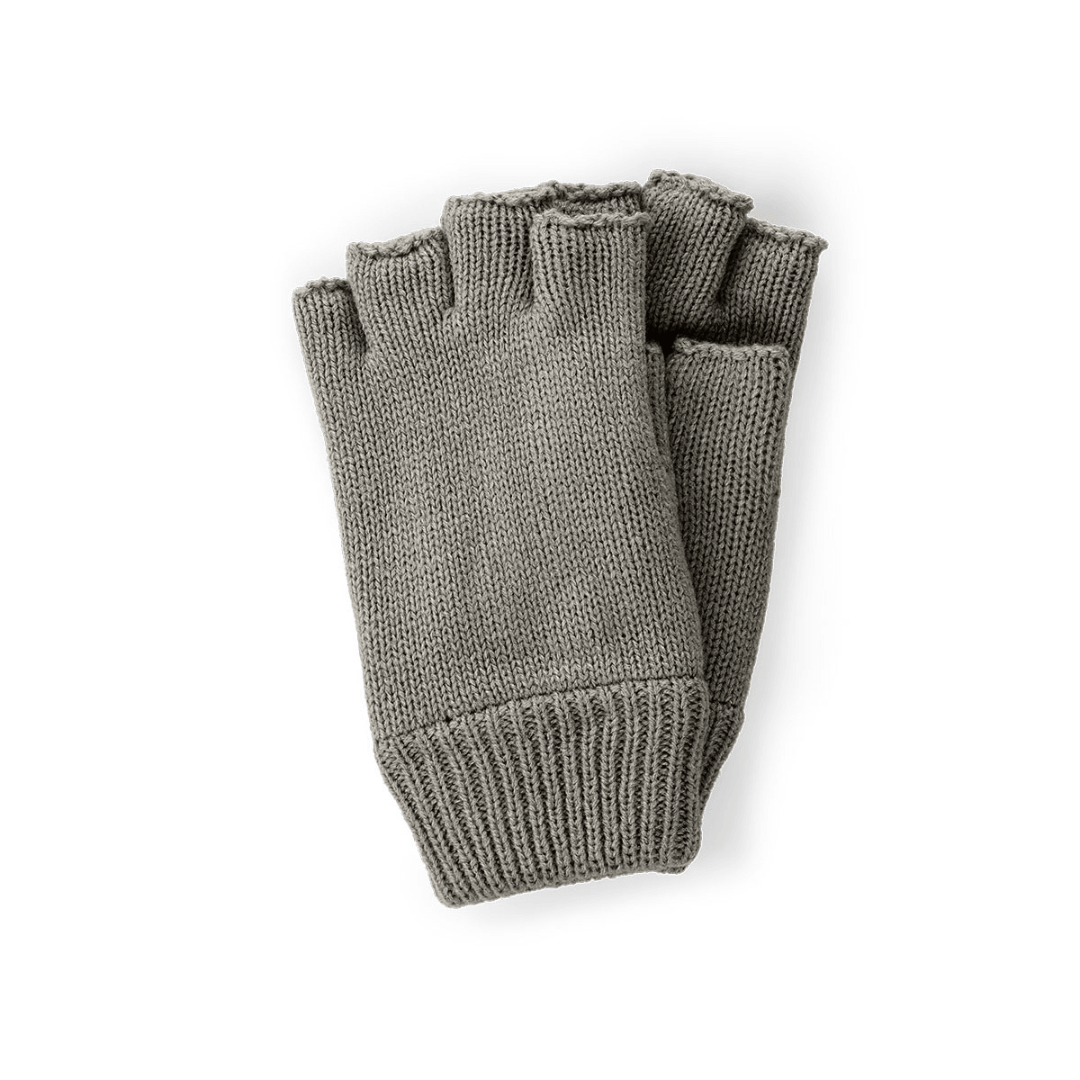 A pair of grey Avenel Romeo fingerless gloves with Thinsulate lining available at Stewart’s Menswear Mullumbimby.