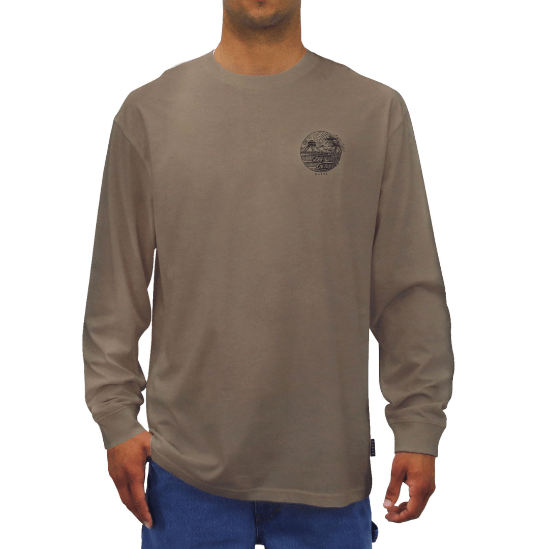 Front view of Carve Eventide Long Sleeve Tee in Driftwood available at Stewart’s Menswear Mullumbimby. Long sleeve cotton tee with chest print and back graphic.