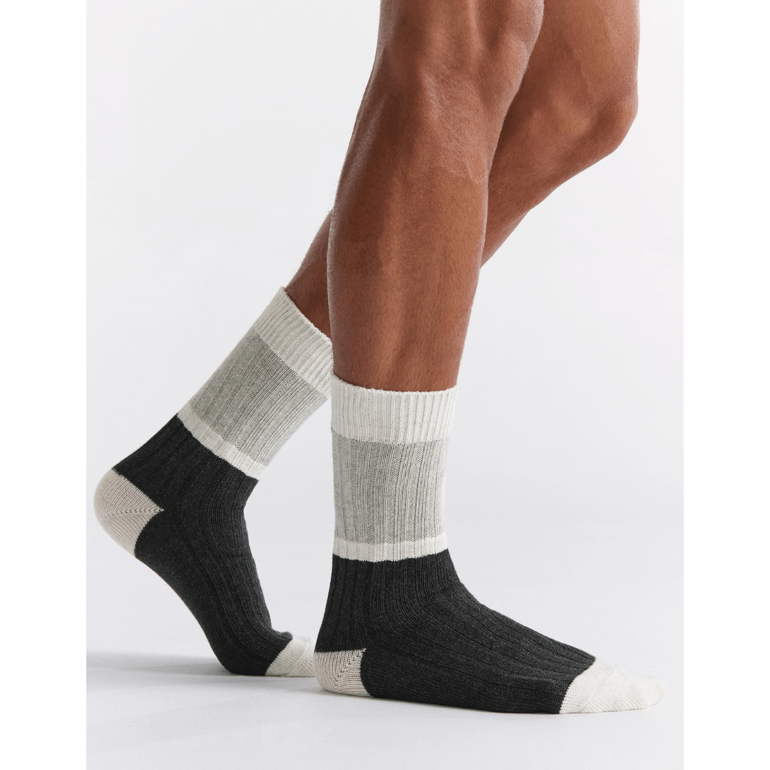 Stewarts Menswear Mullumbimby. Ambra Mens chunky rib splice crew socks. Organic Cotton socks. Spliced design with navy blue coloured sole, white stripe and black crew top with white trim around top.