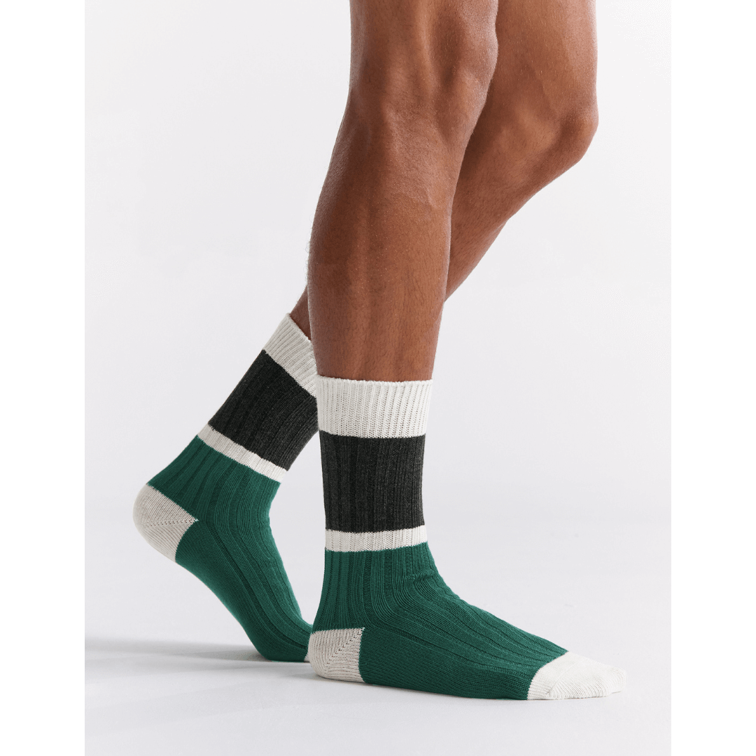 Stewarts Menswear Mullumbimby. Ambra Mens chunky rib splice crew socks. Organic Cotton socks. Spliced design with bottle green coloured sole, white stripe and black crew top with white trim around top.