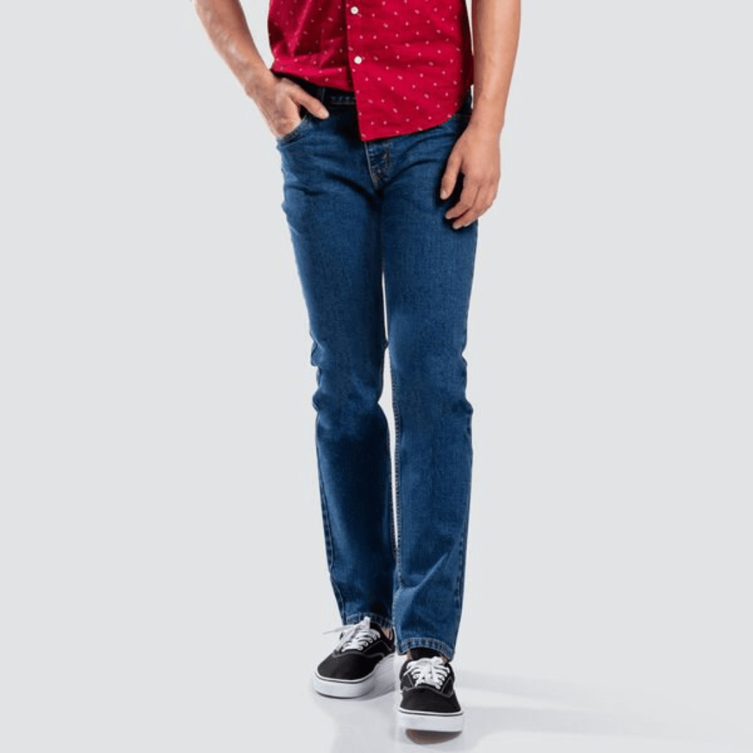 Stewarts Menswear Mullumbimby Levi's Jeans 511 Straight. A not too skinny and not too loose fit. Slim with room to move. Levi's® 511™ Slim Jeans are the perfect alternative to skinny jeans. They’re slim in the thigh with a straight fit down to the ankle. Colour is Stonewash, front view.