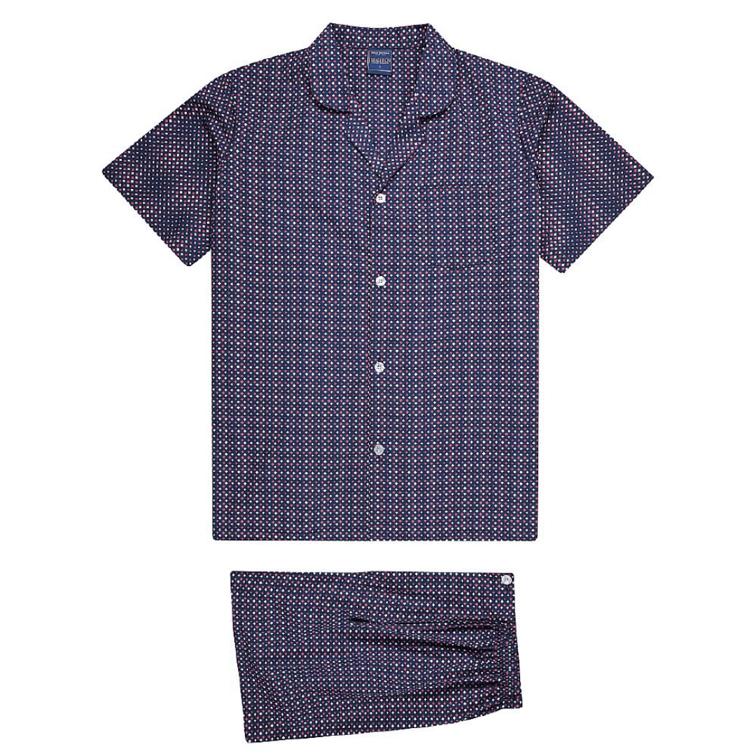 Go to sleep wearing Australia's comfiest pyjamas. Koala's Tradition pyjamas are generously made for extra comfort using a 60% cotton 40% polyester blend which make it soft yet durable for many nights of comfortable sleep. The shirt features a chest pocket and the pants have a concealed fly. – Cotton Rich Material – Extra Comfort Fit – Chest Pocket – Elastic Button Down Waist with Adjustable Self Fabric Tie – Button Down Concealed Fly – Colour is Navy with white and burgundy small geometric print.
