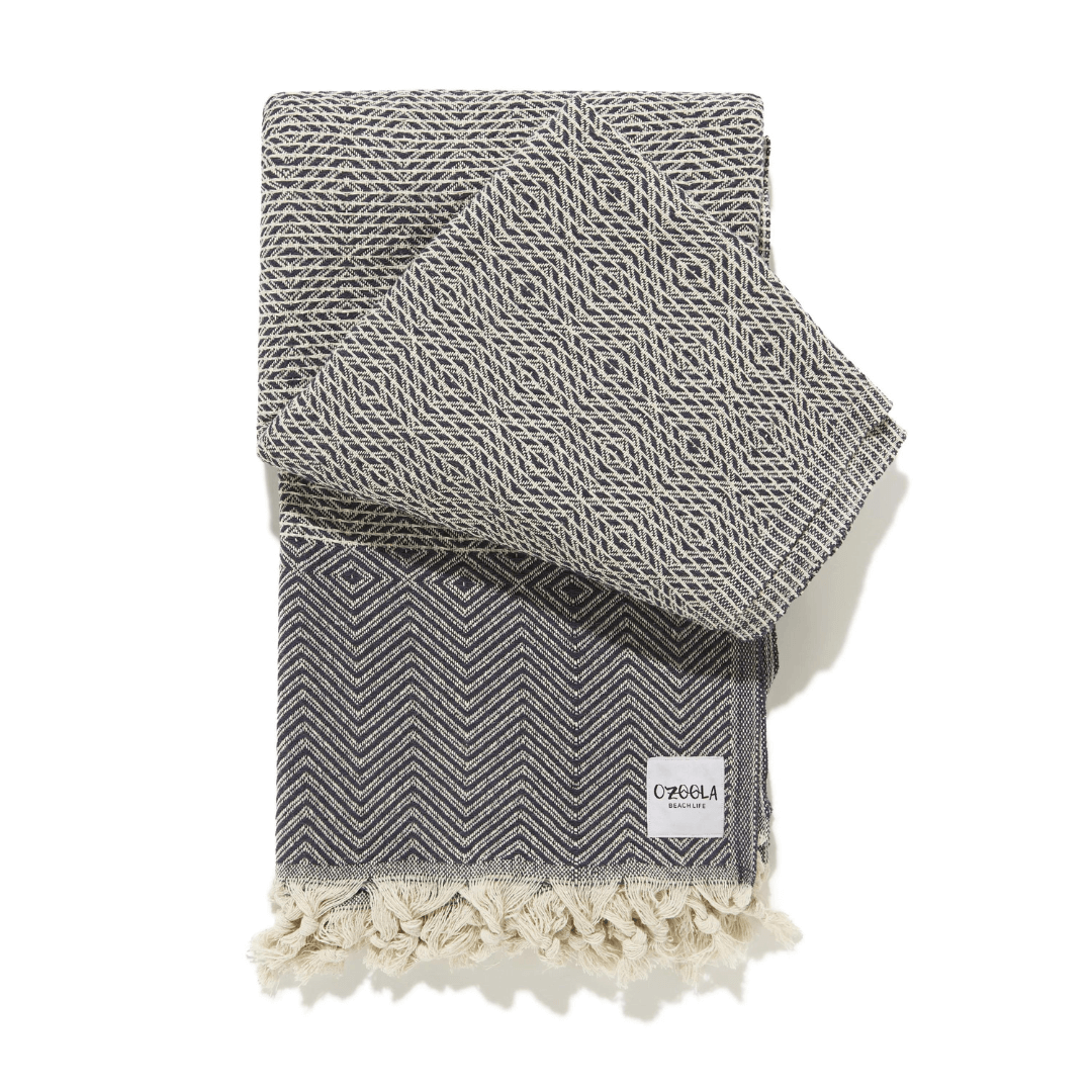 Ozoola Family Beach Blanket Diamond