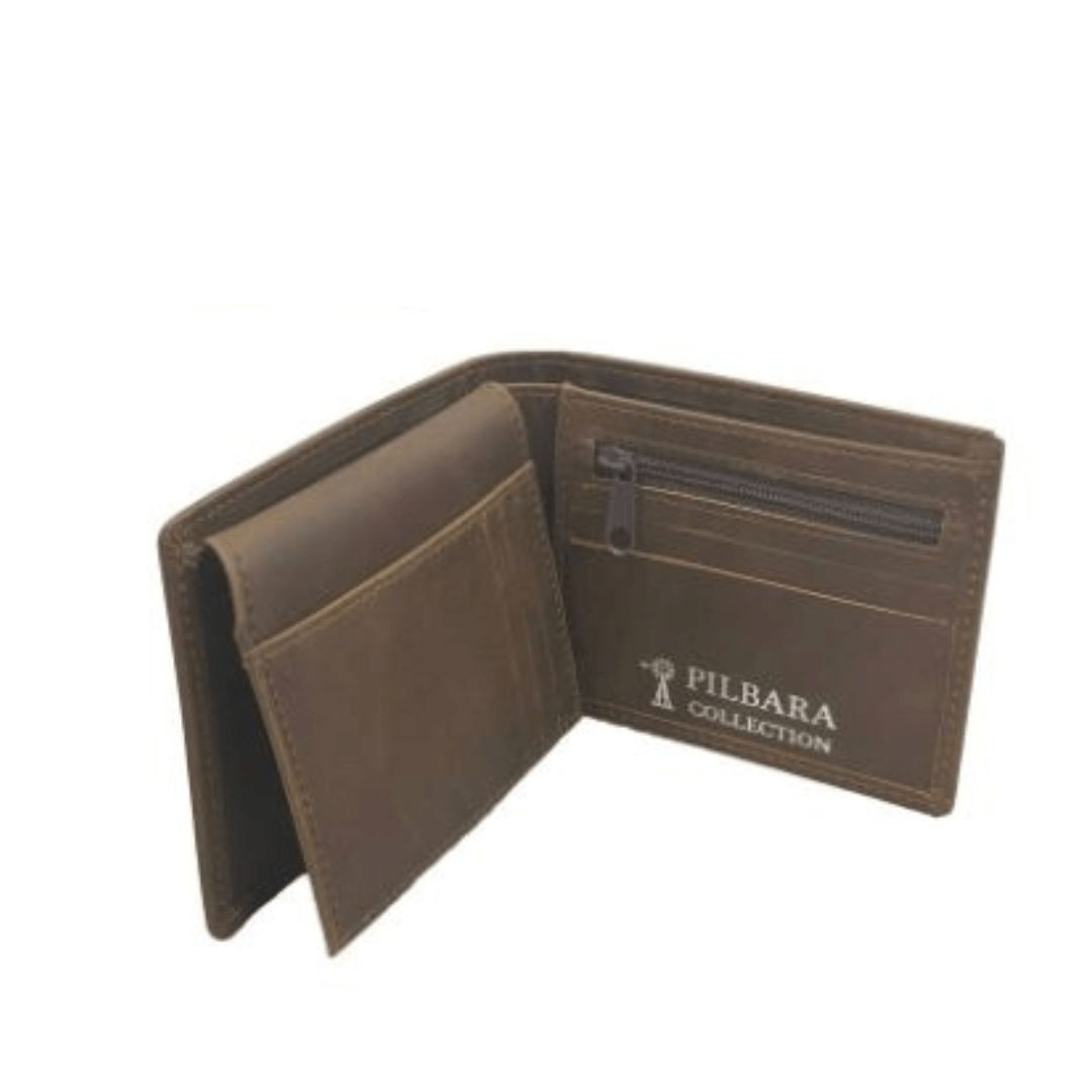 Stewart's Menswear, Mullumbimby. Pilbara collection Men's leather wallet and keyring Gift Set. Brown wallet with flip card compartment, zip coin section and embossed Pilbara Collection logo. Comes with matching Keyring and presented in gift box. Photo of Interior of wallet showing flip card compartment and zip coin section.