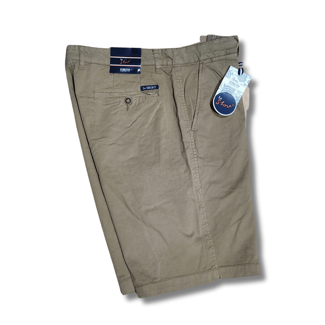 Stewarts Menswear Le Short stretch cotton shorts. Made with a blend of 97% cotton and 3% spandex, they offer a comfortable and flexible fit that moves with you throughout the day. These shorts come in a range of classic colours, making them easy to pair with your favourite summer shirts, and with a range of sizes available, there is a perfect fit for every body type. Colour is Tobacco, side view.