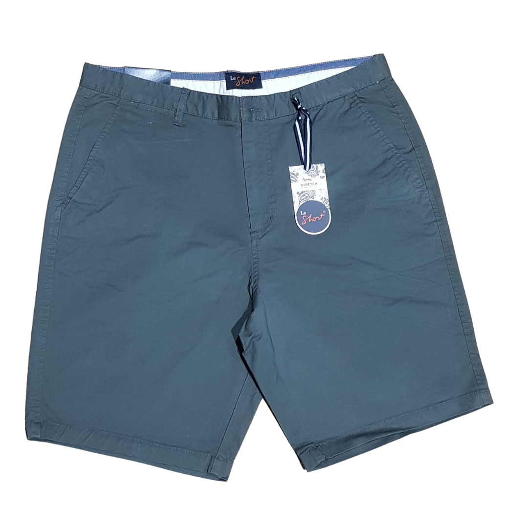 Stewarts Menswear Le Short stretch cotton shorts. Made with a blend of 97% cotton and 3% spandex, they offer a comfortable and flexible fit that moves with you throughout the day. These shorts come in a range of classic colours, making them easy to pair with your favourite summer shirts, and with a range of sizes available, there is a perfect fit for every body type. Colour is Olive, Front View.