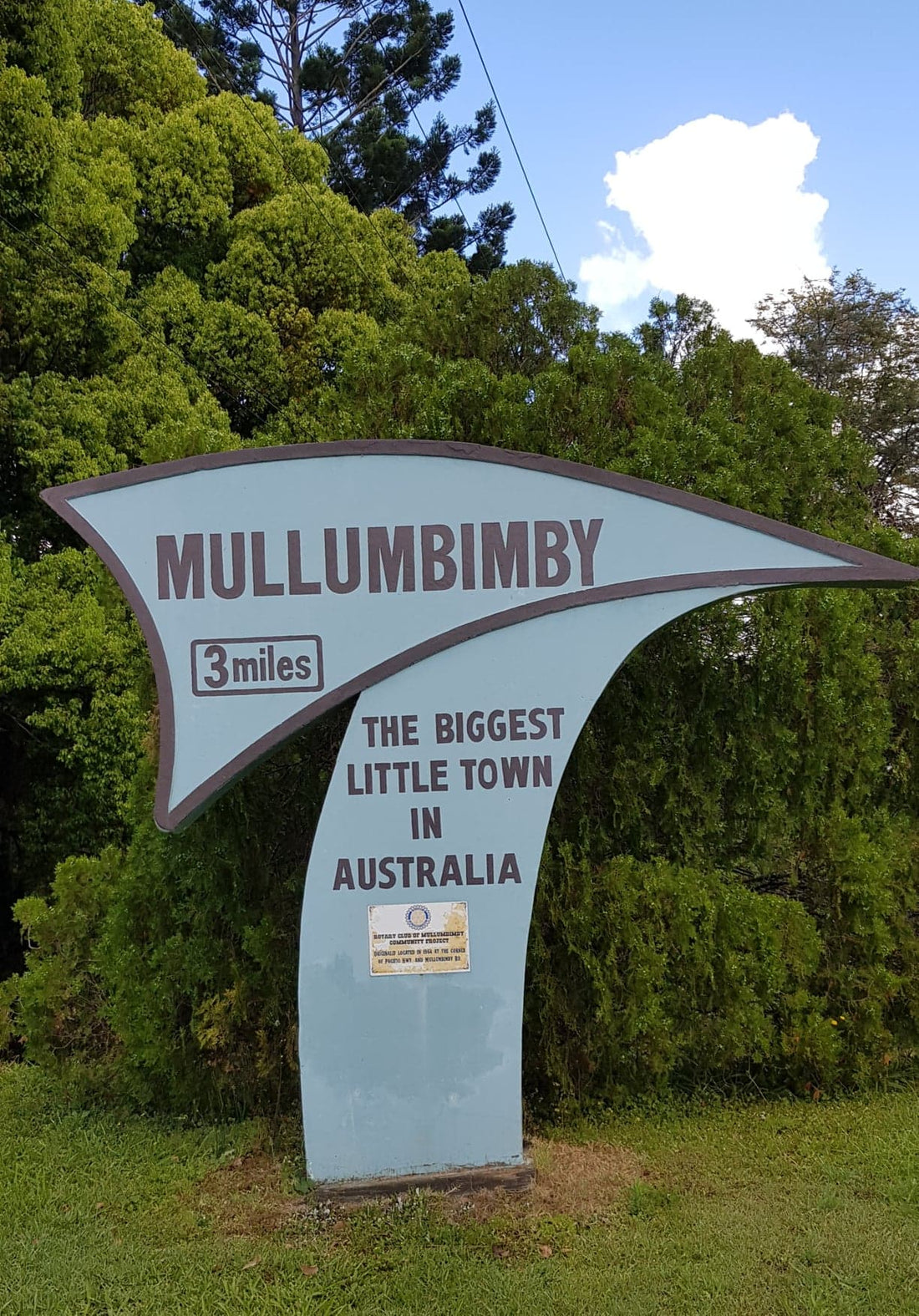 What is the link between Tuckett's Tomahawk and Mullumbimby Rotary Club?