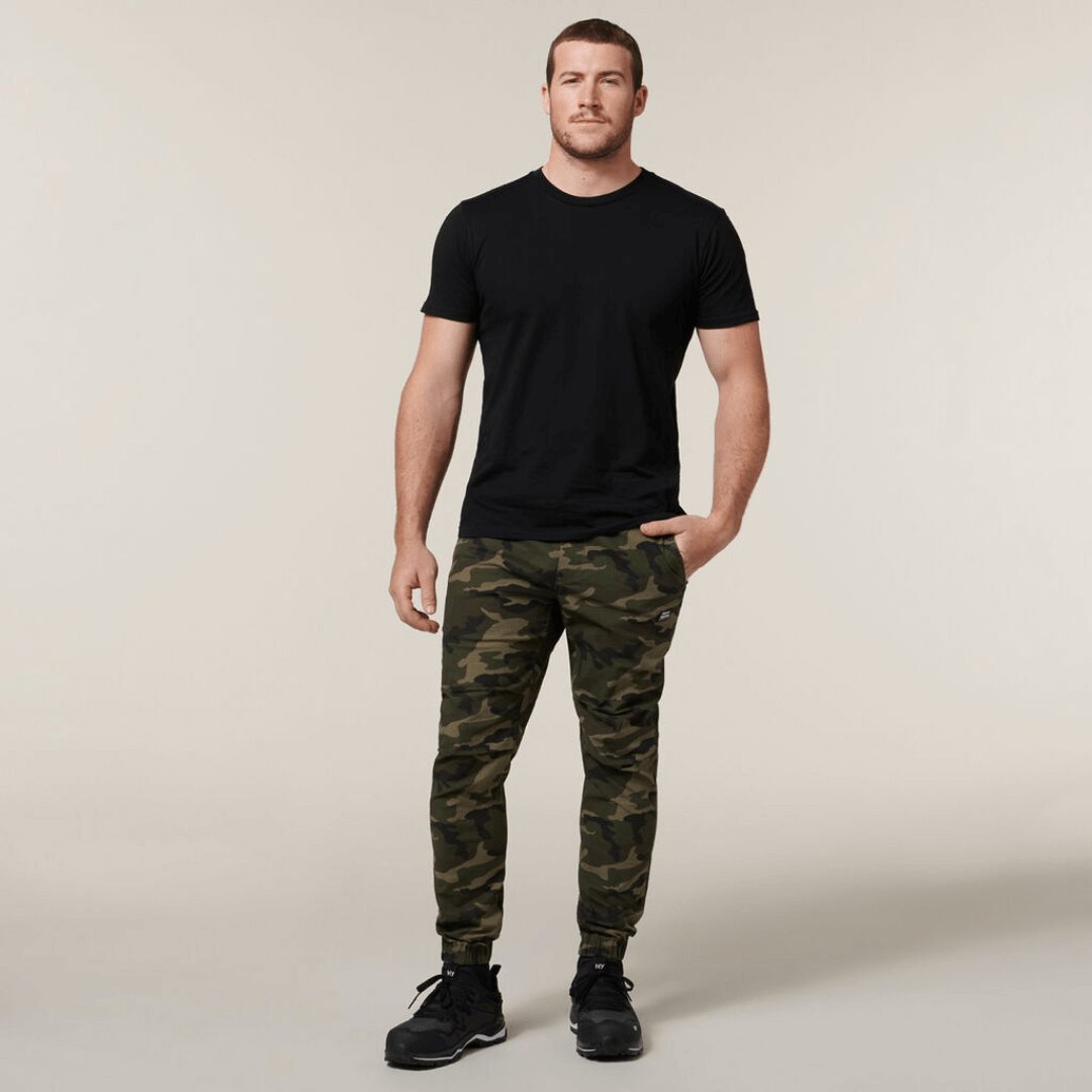Hard Yakka camo jogger pants and active shorts bundle in stretch ripstop fabric, size 102, available at Stewart's Menswear Mullumbimby.