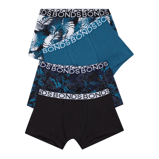 Front View of Bonds Boys 4 Pack Trunks available at Stewart’s Menswear Mullumbimby. Cotton boys’ trunk undies in a value 4 pack with Bonds logo waistband.